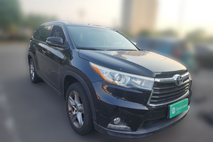 Used Toyota Highlander 2017 2.0T Four-Wheel Drive Luxury Edition 7 Seats Front Right 45 Deg