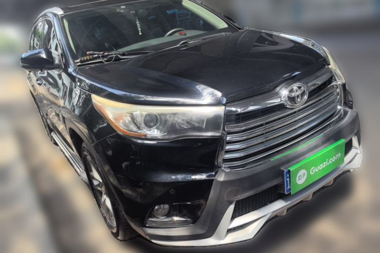 Used Toyota Highlander 2017 2.0T Four-Wheel Drive Luxury Edition 7 Seats Front Right 45 Deg