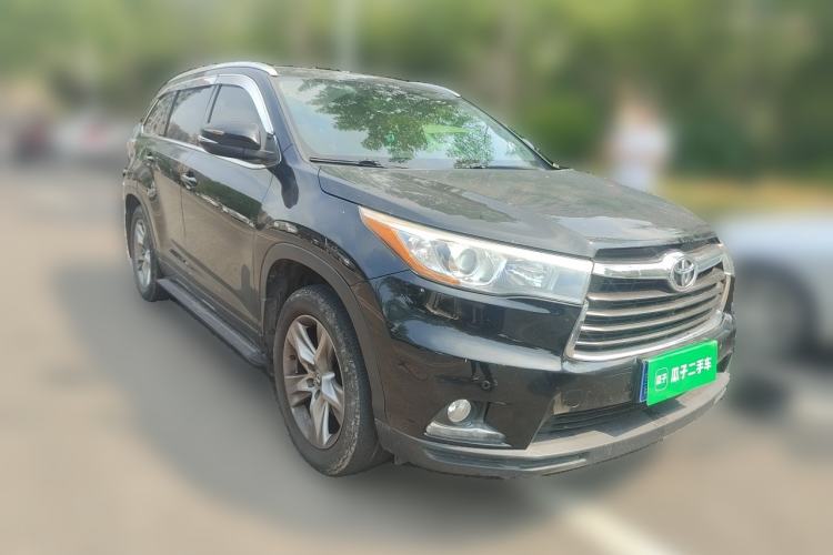 Used Toyota Highlander 2017 2.0T Four-Wheel Drive Luxury Edition 7 Seats Front Right 45 Deg