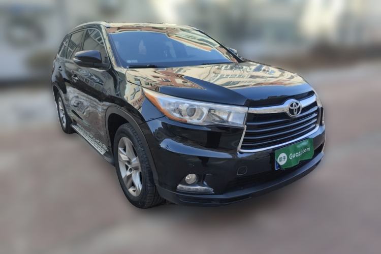 Used Toyota Highlander 2017 2.0T Four-Wheel Drive Luxury Edition 7 Seats Front Right 45 Deg