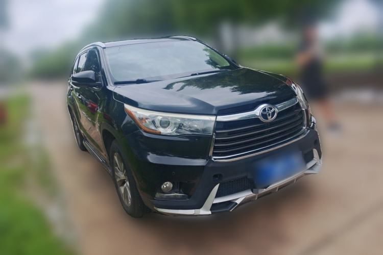 Used Toyota Highlander 2017 2.0T Two-Wheel Drive Elite Edition 5 Seats Front Right 45 Deg