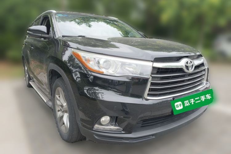 Used Toyota Highlander 2017 2.0T Four-Wheel Drive Luxury Edition 7 Seats Front Right 45 Deg