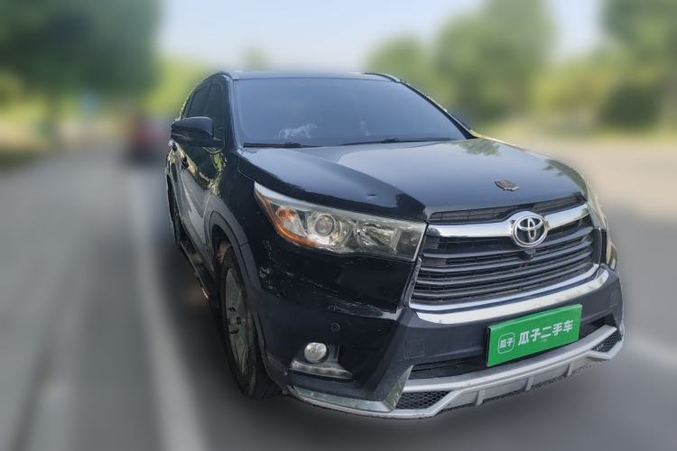 Used Toyota Highlander 2017 2.0T Four-Wheel Drive Luxury Edition 7 Seats Front Right 45 Deg