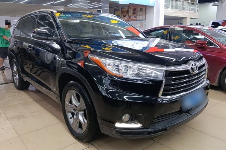 Used Toyota Highlander 2017 2.0T Four-Wheel Drive Luxury Edition 7 Seats Front Right 45 Deg