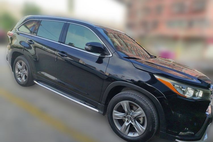 Used Toyota Highlander 2017 2.0T Four-Wheel Drive Luxury Edition 7 Seats Front Right 45 Deg