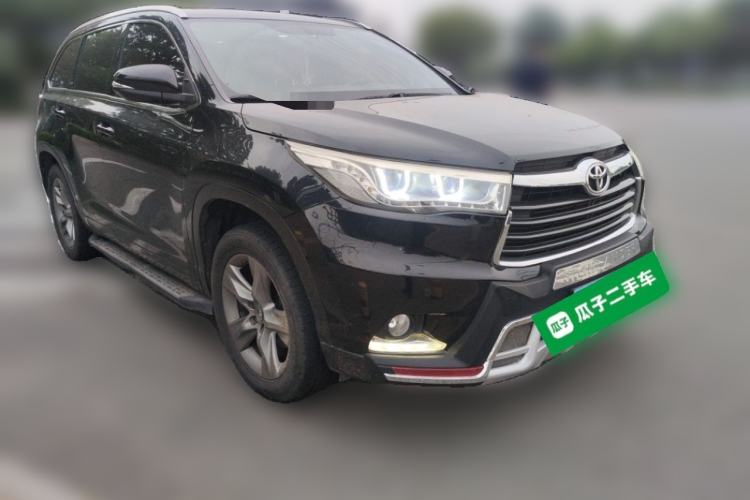 Used Toyota Highlander 2017 2.0T Two-Wheel Drive Luxury Edition 7 Seats Front Right 45 Deg
