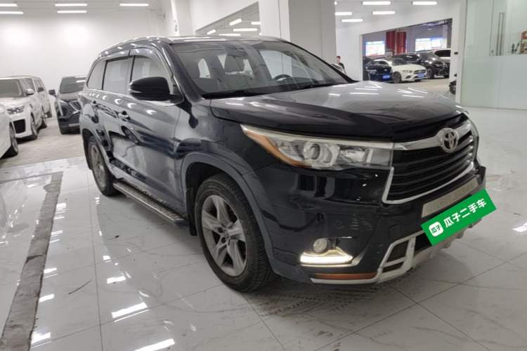 Used Toyota Highlander 2017 2.0T Four-Wheel Drive Luxury Edition 7 Seats Front Right 45 Deg