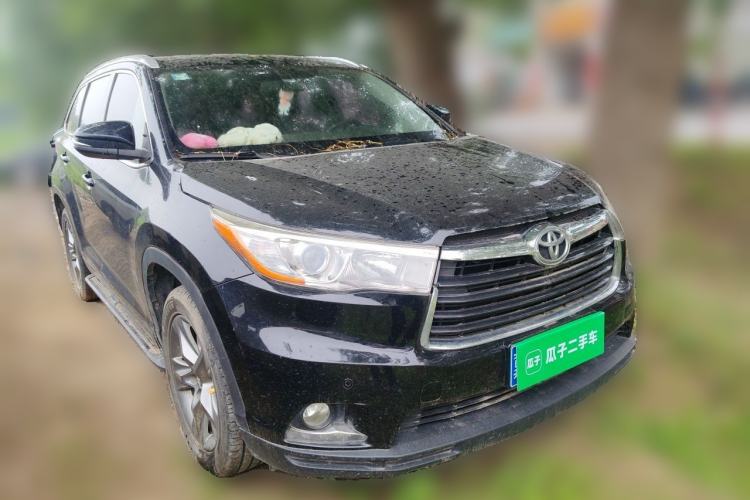 Used Toyota Highlander 2017 2.0T Four-Wheel Drive Luxury Edition 7 Seats Front Right 45 Deg