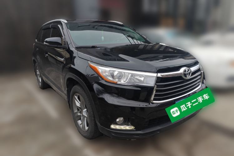 Used Toyota Highlander 2017 2.0T Four-Wheel Drive Luxury Edition 7 Seats Front Right 45 Deg