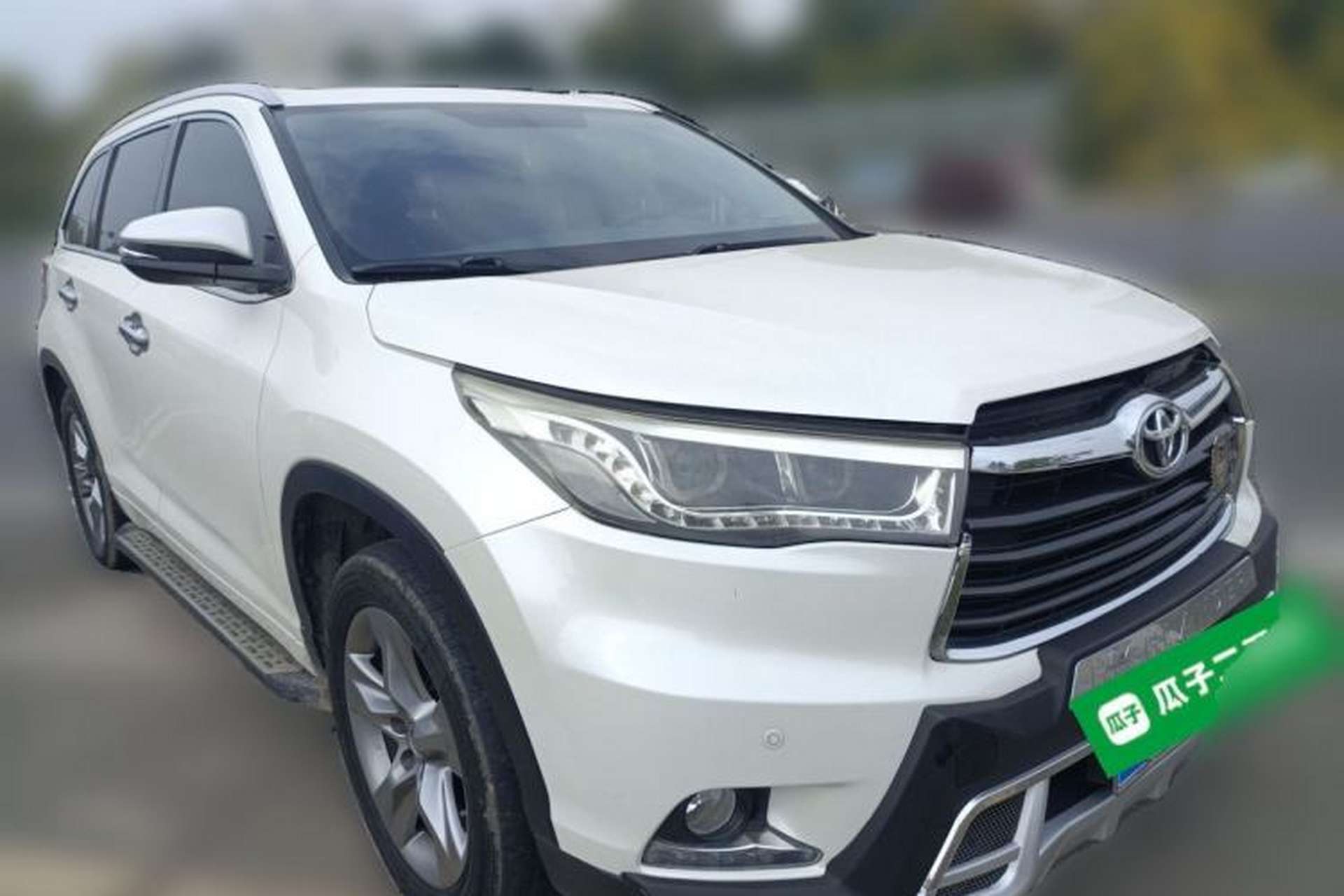 Used Toyota Highlander 2017 2.0T Four-Wheel Drive Luxury Edition 7 Seats Front Right 45 Deg