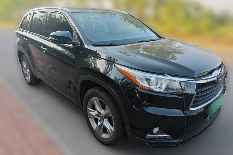 Used Toyota Highlander 2017 2.0T Four-Wheel Drive Luxury Edition 7 Seats Front Right 45 Deg