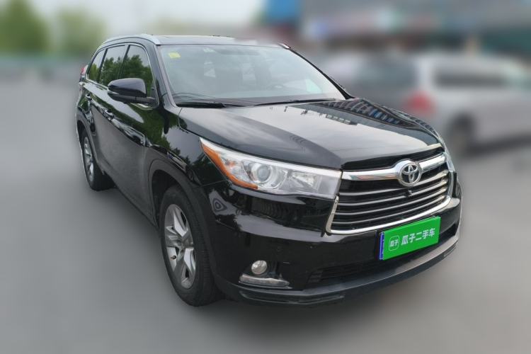 Used Toyota Highlander 2017 2.0T Four-Wheel Drive Luxury Edition 7 Seats Front Right 45 Deg