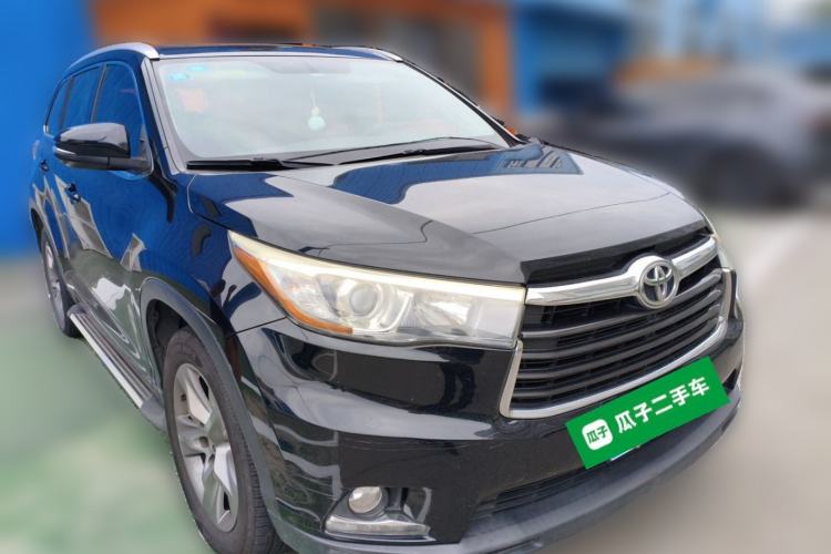 Used Toyota Highlander 2017 2.0T Four-Wheel Drive Luxury Edition 7 Seats Front Right 45 Deg