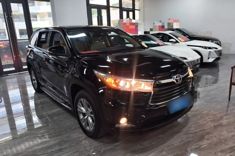 Used Toyota Highlander 2017 2.0T Four-Wheel Drive Elite Edition 7-Seater Front Right 45 Deg