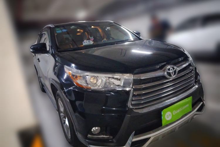 Used Toyota Highlander 2017 2.0T Four-Wheel Drive Luxury Edition 7 Seats Front Right 45 Deg