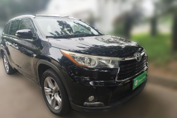 Used Toyota Highlander 2017 2.0T Four-Wheel Drive Luxury Edition 7 Seats Front Right 45 Deg