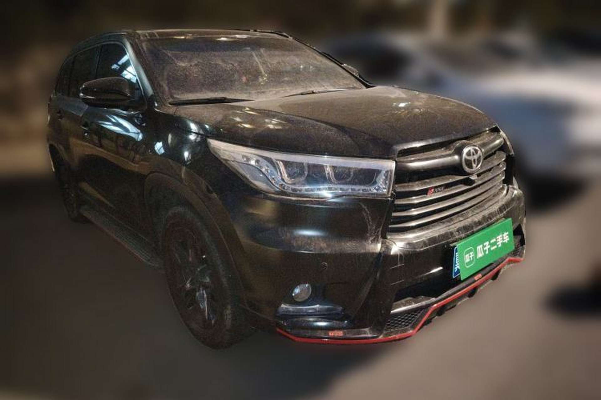 Used Toyota Highlander 2017 2.0T Four-Wheel Drive Luxury Edition 7 Seats Front Right 45 Deg