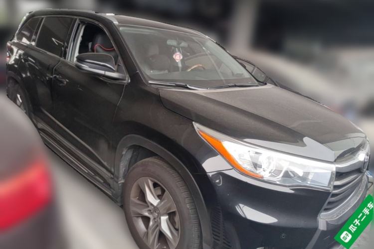 Used Toyota Highlander 2017 2.0T Four-Wheel Drive Luxury Edition 7 Seats Front Right 45 Deg