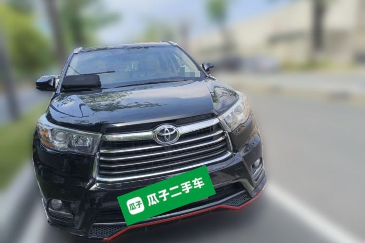 Used Toyota Highlander 2017 2.0T Four-Wheel Drive Luxury Edition 7 Seats Front Right 45 Deg