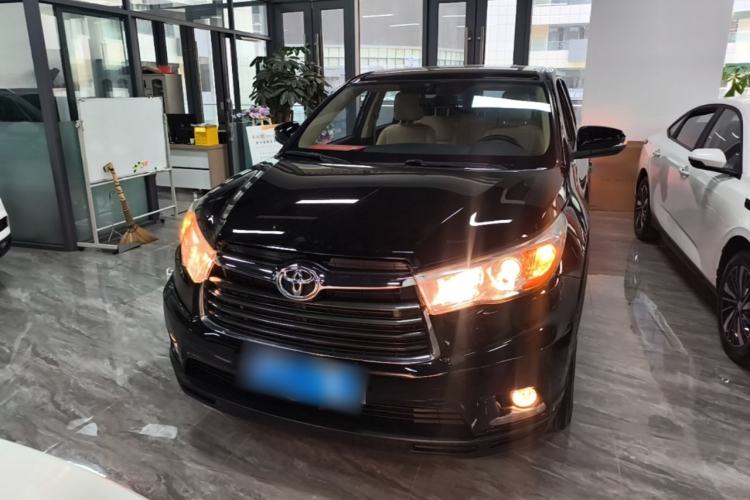 Used Toyota Highlander 2017 2.0T Four-Wheel Drive Elite Edition 7-Seater Front