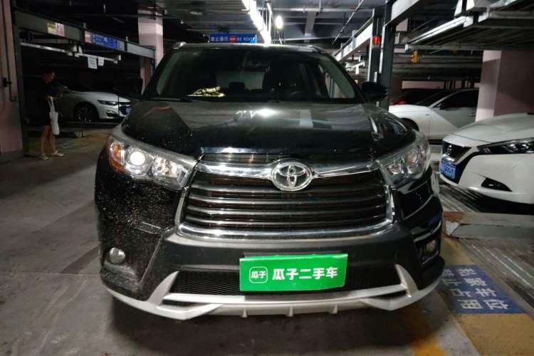 Used Toyota Highlander 2017 2.0T Four-Wheel Drive Luxury Edition 7 Seats Front