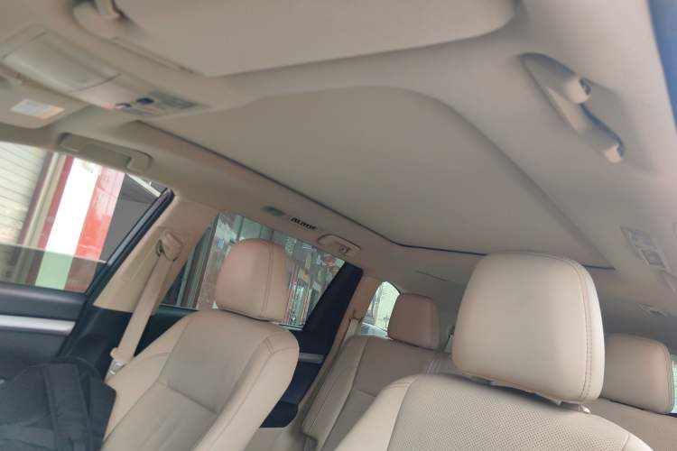 Used Toyota Highlander 2017 2.0T Four-Wheel Drive Luxury Edition 7 Seats Headliner