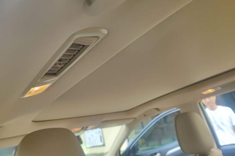 Used Toyota Highlander 2017 2.0T Four-Wheel Drive Luxury Edition 7 Seats Headliner