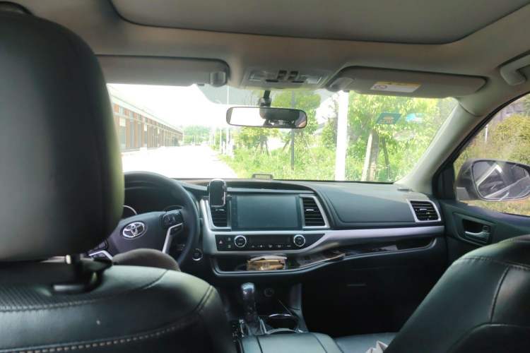 Used Toyota Highlander 2017 2.0T Four-Wheel Drive Luxury Edition 7 Seats Headliner