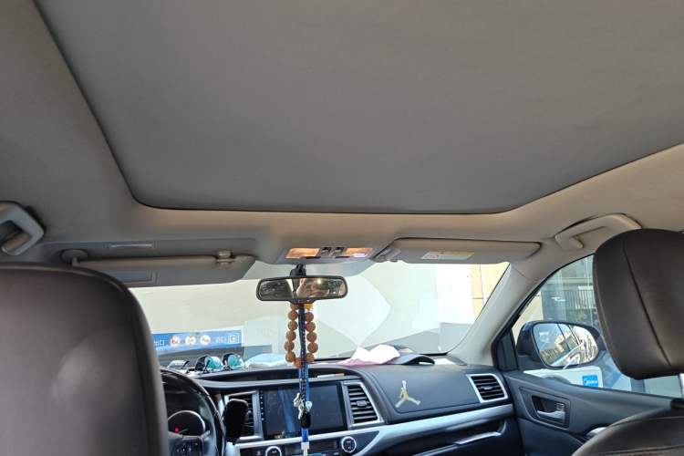 Used Toyota Highlander 2017 2.0T Two-Wheel Drive Luxury Edition 7 Seats Headliner