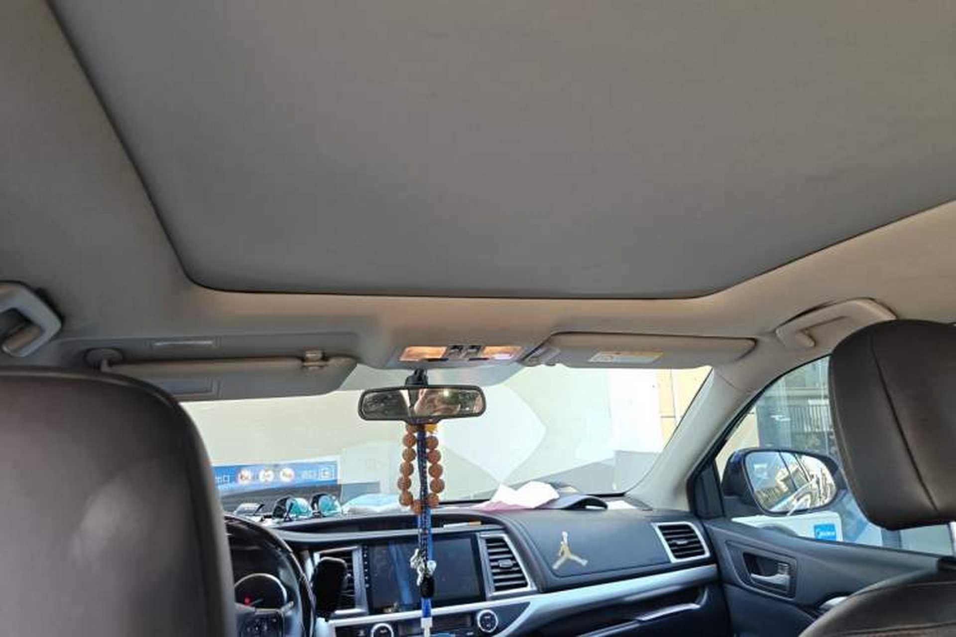 Used Toyota Highlander 2017 2.0T Two-Wheel Drive Luxury Edition 7 Seats Headliner