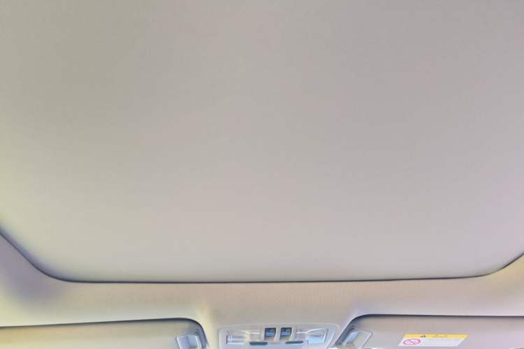 Used Toyota Highlander 2017 2.0T Four-Wheel Drive Ultimate Edition 7 Seats Headliner