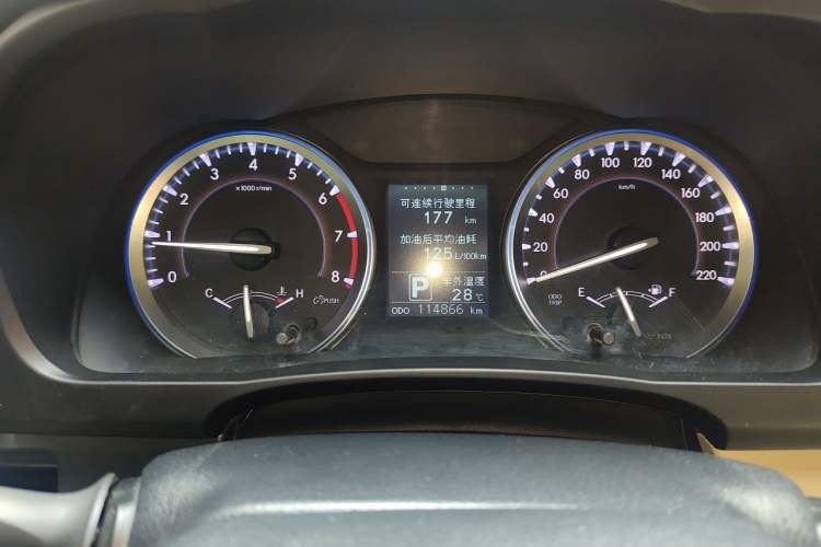 Used Toyota Highlander 2017 2.0T Two-Wheel Drive Luxury Edition 7 Seats Instrument Cluster