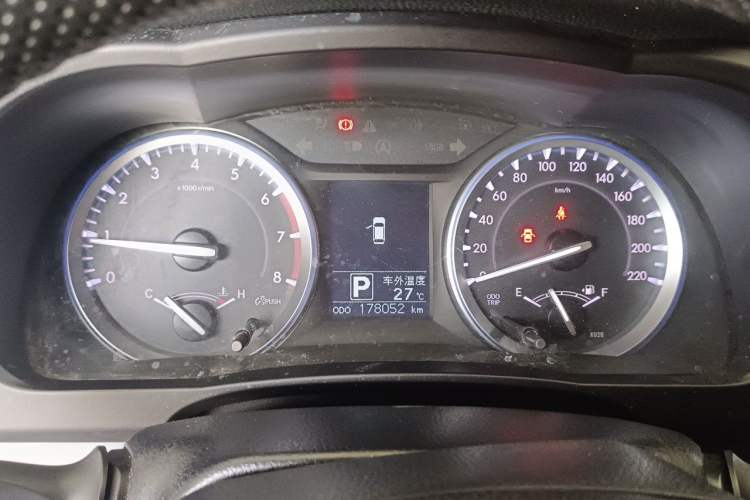 Used Toyota Highlander 2017 2.0T Four-Wheel Drive Luxury Edition 7 Seats Instrument Cluster