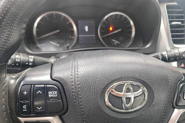 Used Toyota Highlander 2017 2.0T Four-Wheel Drive Luxury Edition 7 Seats Instrument Cluster
