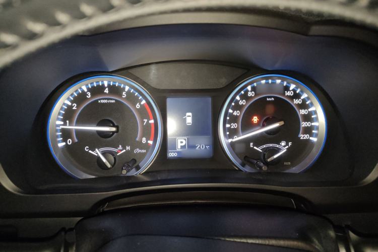 Used Toyota Highlander 2017 2.0T Four-Wheel Drive Luxury Edition 7 Seats Instrument Cluster