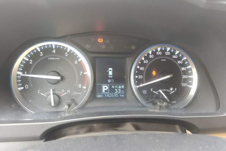 Used Toyota Highlander 2017 2.0T Four-Wheel Drive Elite Edition 7-Seater Instrument Cluster