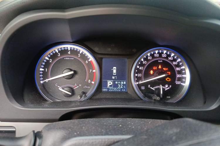 Used Toyota Highlander 2017 2.0T Two-Wheel Drive Elite Version 7 Seats Instrument Cluster