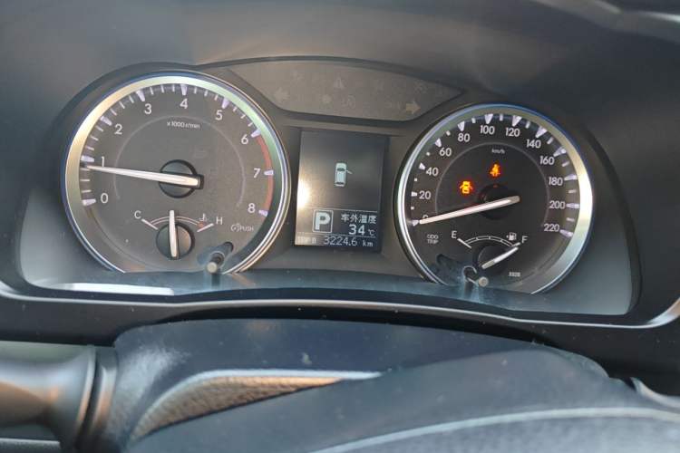 Used Toyota Highlander 2017 2.0T Four-Wheel Drive Luxury Edition 7 Seats Instrument Cluster