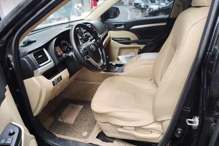 Used Toyota Highlander 2017 2.0T Two-Wheel Drive Elite Edition 5 Seats Left Front Seat