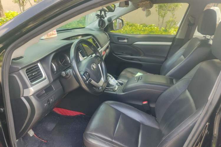 Used Toyota Highlander 2017 2.0T Four-Wheel Drive Luxury Edition 7 Seats Left Front Seat