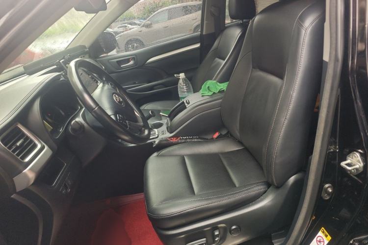 Used Toyota Highlander 2017 2.0T Four-Wheel Drive Luxury Edition 7 Seats Left Front Seat