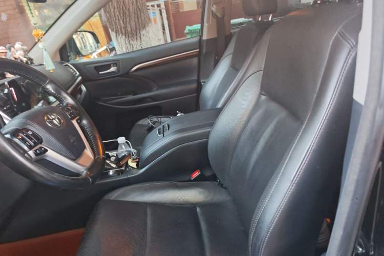 Used Toyota Highlander 2017 2.0T Four-Wheel Drive Luxury Edition 7 Seats Left Front Seat