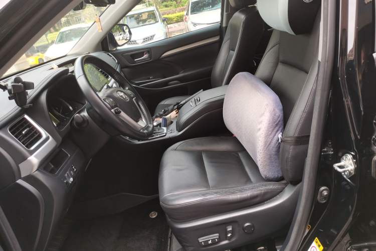 Used Toyota Highlander 2017 2.0T Four-Wheel Drive Luxury Edition 7 Seats Left Front Seat