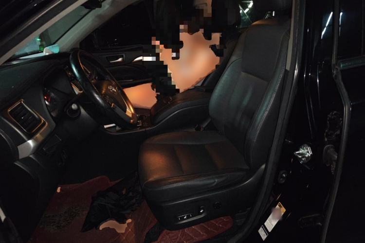 Used Toyota Highlander 2017 2.0T Four-Wheel Drive Luxury Edition 7 Seats Left Front Seat