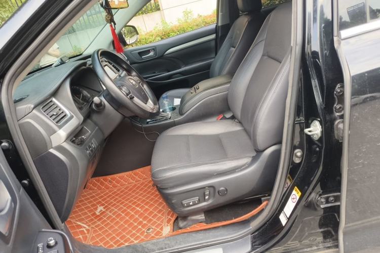 Used Toyota Highlander 2017 2.0T Four-Wheel Drive Luxury Edition 7 Seats Left Front Seat