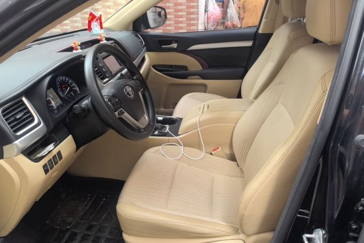 Used Toyota Highlander 2017 2.0T Two-Wheel Drive Elite Edition 5 Seats Left Front Seat