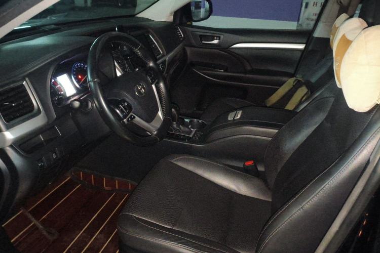 Used Toyota Highlander 2017 2.0T Four-Wheel Drive Luxury Edition 7 Seats Left Front Seat