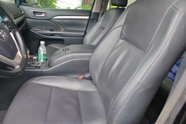 Used Toyota Highlander 2017 2.0T Four-Wheel Drive Luxury Edition 7 Seats Left Front Seat
