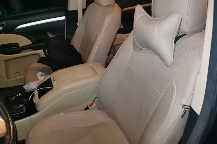 Used Toyota Highlander 2017 2.0T Four-Wheel Drive Elite Edition 7-Seater Left Front Seat