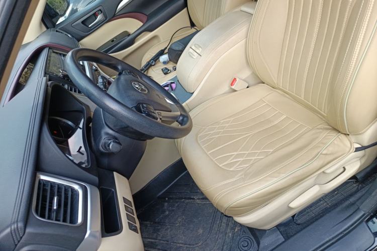 Used Toyota Highlander 2017 2.0T Two-Wheel Drive Elite Edition 5 Seats Left Front Seat